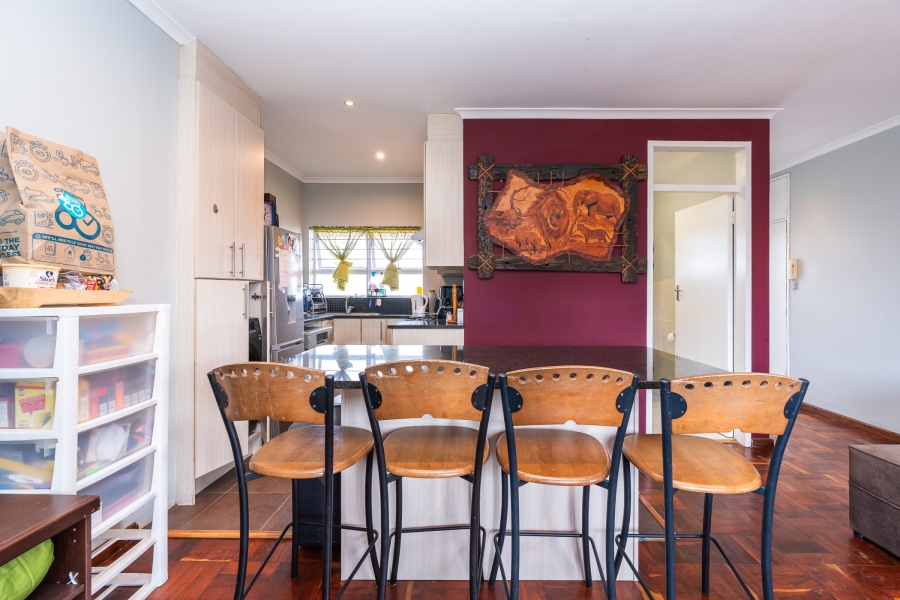 To Let 1 Bedroom Property for Rent in Pinelands Western Cape